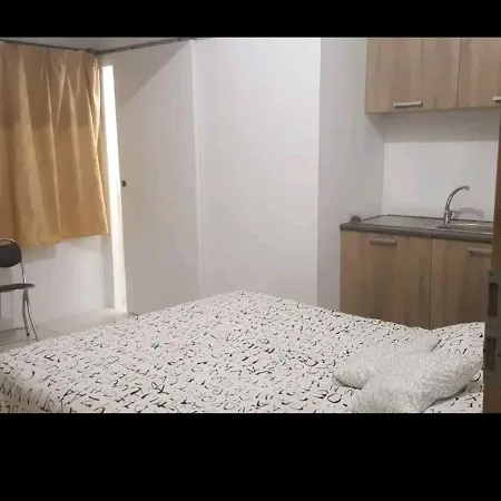 بيت ضيافة Large *